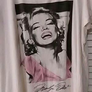 Torrid Marilyn Monroe t-shirt